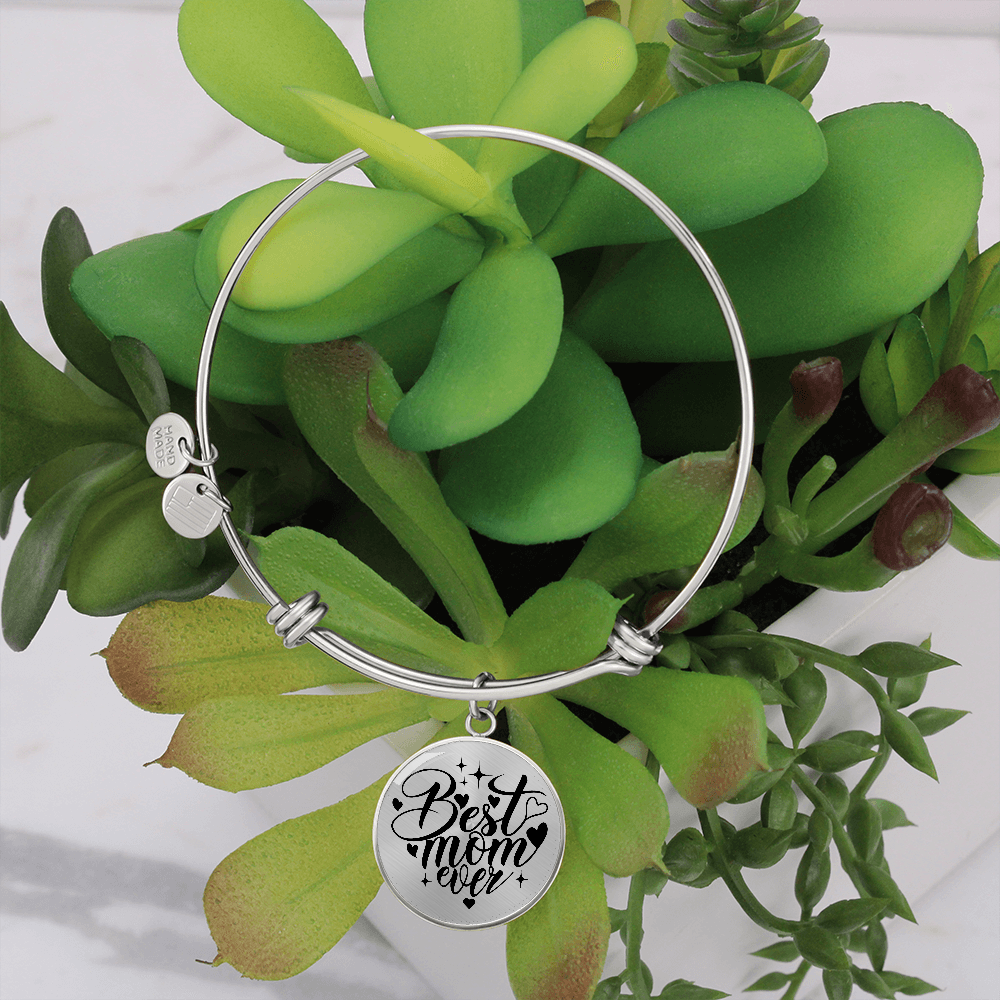 Circle Bangle Best Mom Ever with Personalize Name or Date